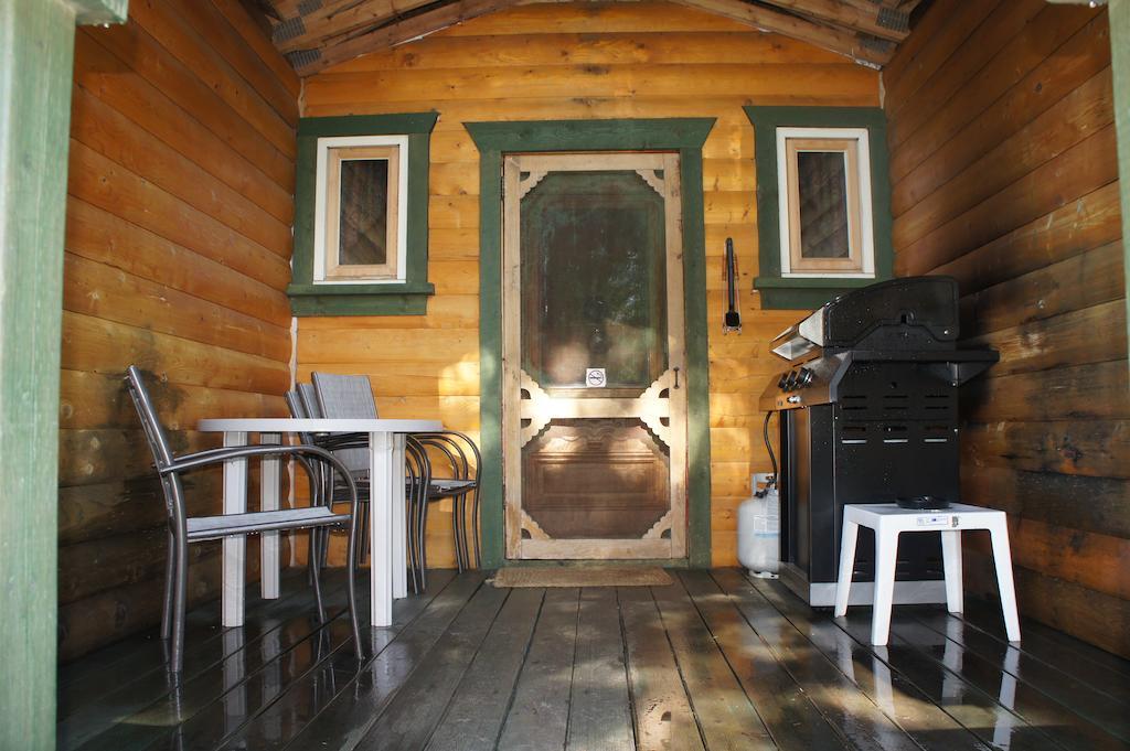 Fairmont Mountain Bungalows Fairmont Hot Springs Rum bild