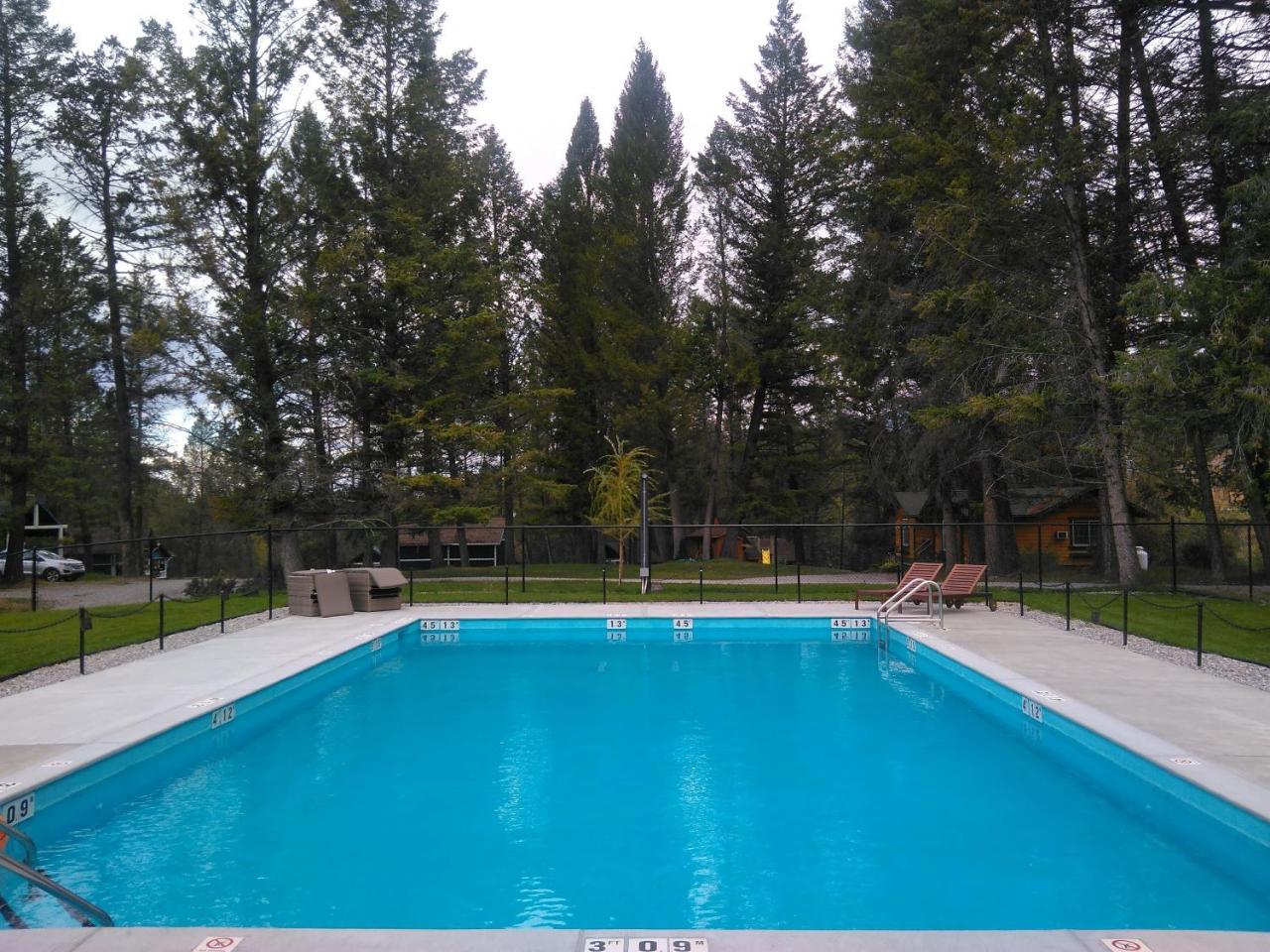 Fairmont Mountain Bungalows Fairmont Hot Springs Exteriör bild