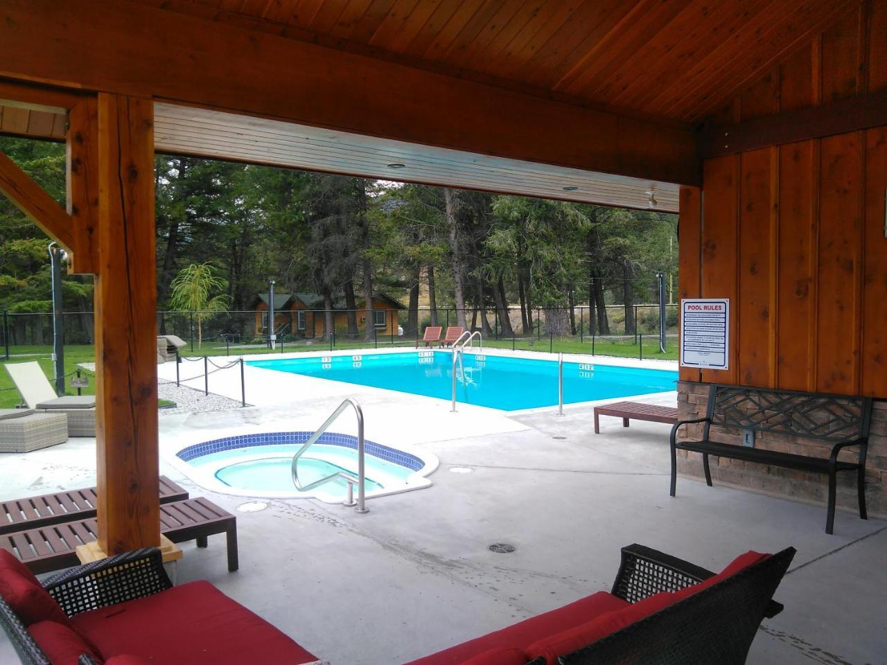 Fairmont Mountain Bungalows Fairmont Hot Springs Exteriör bild