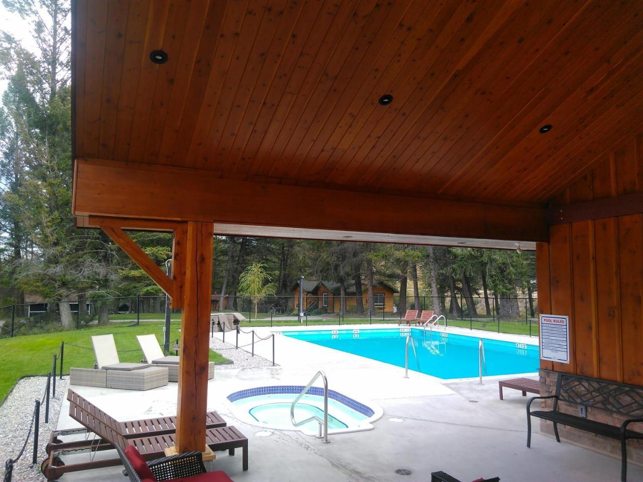 Fairmont Mountain Bungalows Fairmont Hot Springs Exteriör bild